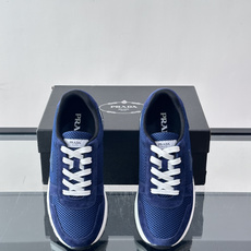 👟Prada网布运动鞋,采用透气网布+皮革拼接,简约又有辨识度✨,白色橡胶鞋底舒适耐磨,日常穿搭或轻运动都OK!鞋舌和鞋 👟Prada网布运动鞋,采用透气网布+皮革拼接,简约又有辨识度✨,白色橡胶鞋底舒适耐磨,日常穿搭或轻运动都OK!鞋舌和鞋