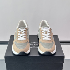 👟Prada网布运动鞋,采用透气网布+皮革拼接,简约又有辨识度✨,白色橡胶鞋底舒适耐磨,日常穿搭或轻运动都OK!鞋舌和鞋 👟Prada网布运动鞋,采用透气网布+皮革拼接,简约又有辨识度✨,白色橡胶鞋底舒适耐磨,日常穿搭或轻运动都OK!鞋舌和鞋