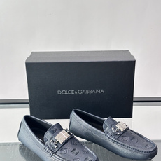 D&G新款男士豆豆鞋驾车鞋,面料采用全进口牛皮,看得见的质感,重工车线,内里本染小牛皮,标配logo牛皮垫脚,大牌体验, D&G新款男士豆豆鞋驾车鞋,面料采用全进口牛皮,看得见的质感,重工车线,内里本染小牛皮,标配logo牛皮垫脚,大牌体验,