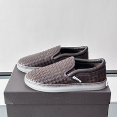Bottega Veneta Intrecciato 编织皮革一脚蹬,牛皮编织鞋面,透明橡胶底。 BV 的 In Bottega Veneta Intrecciato 编织皮革一脚蹬,牛皮编织鞋面,透明橡胶底。 BV 的 In