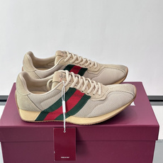 Gucci TemPo系列男士运动鞋 Generation Gucci 古驰世代系列深入探索品牌的典藏元素,将不同世代的 Gucci TemPo系列男士运动鞋 Generation Gucci 古驰世代系列深入探索品牌的典藏元素,将不同世代的