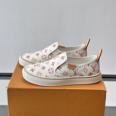 Louis Vuitton Vans 联名一脚蹬帆布鞋,黑白灰 Monogram 帆布鞋面,白色 Monogra Louis Vuitton Vans 联名一脚蹬帆布鞋,黑白灰 Monogram 帆布鞋面,白色 Monogra