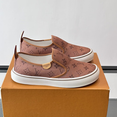 Louis Vuitton Vans 联名一脚蹬帆布鞋,黑白灰 Monogram 帆布鞋面,白色 Monogra Louis Vuitton Vans 联名一脚蹬帆布鞋,黑白灰 Monogram 帆布鞋面,白色 Monogra