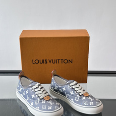 Louis Vuitto路易斯威登LV驴牌L家棉鞋Archlight经典Skate运动休闲厚底鞋 你的LV穿搭今日分享 Louis Vuitto路易斯威登LV驴牌L家棉鞋Archlight经典Skate运动休闲厚底鞋 你的LV穿搭今日分享