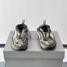 Balenciaga POCKET男士运动鞋 Pocket绿色real tree艺术作品印花聚酯纤维和聚氨酯运动鞋 • Balenciaga POCKET男士运动鞋 Pocket绿色real tree艺术作品印花聚酯纤维和聚氨酯运动鞋 •