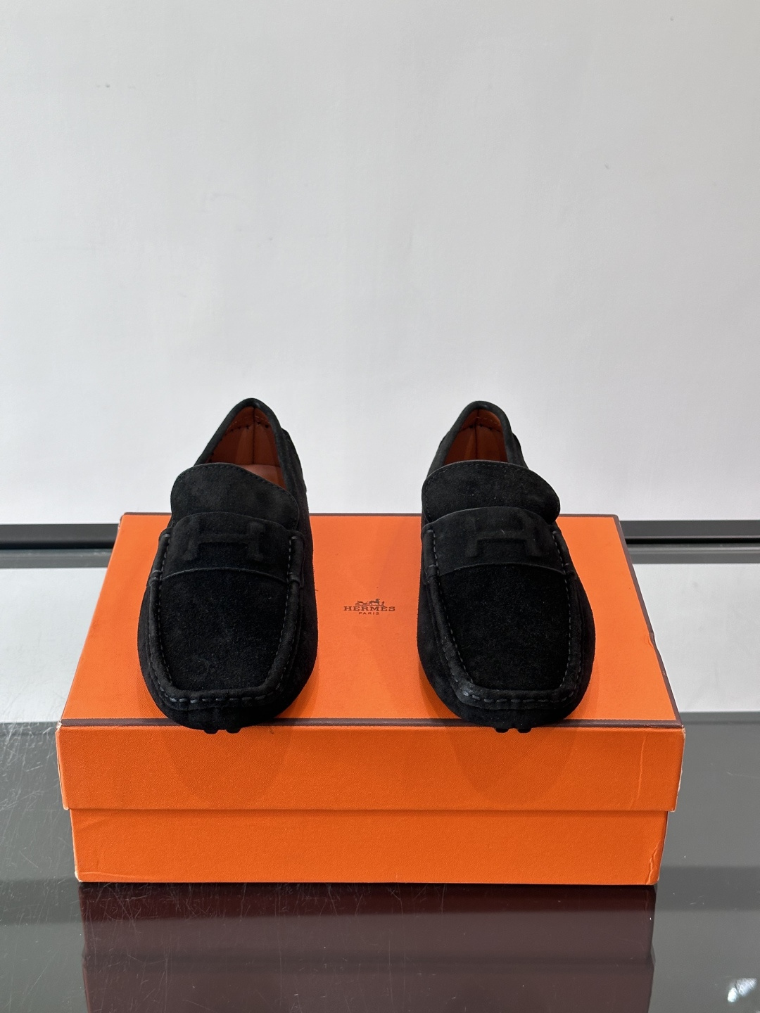 Hermè*高端精品驾车鞋豆豆鞋👟，男士低帮休闲皮鞋，牛皮材质 轻盈透气 柔软舒适，尽显品牌格调 轻质橡胶鞋底，真皮内里