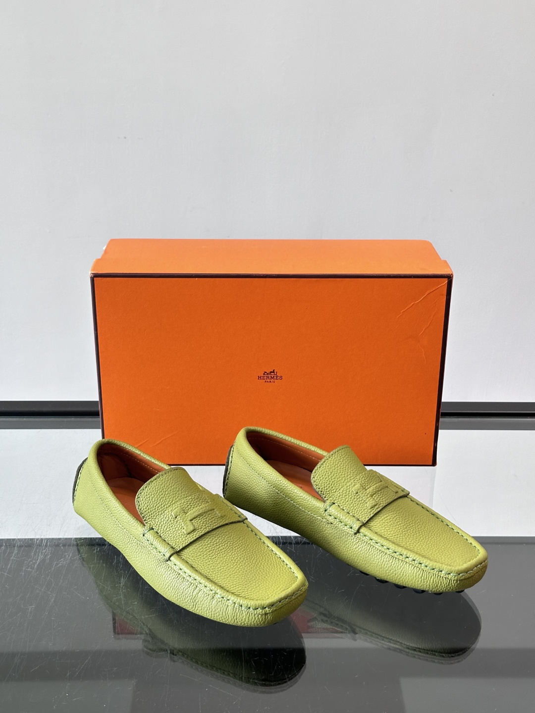 Hermè*高端精品驾车鞋豆豆鞋👟，男士低帮休闲皮鞋，牛皮材质 轻盈透气 柔软舒适，尽显品牌格调 轻质橡胶鞋底，真皮内里