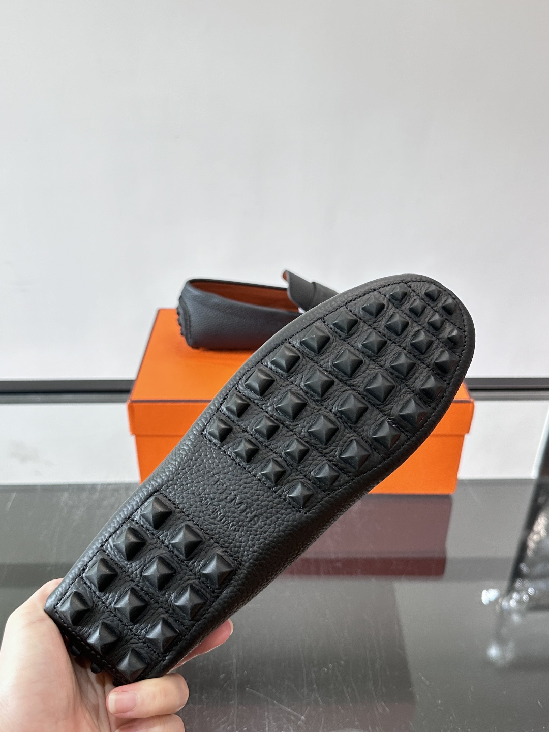 Hermè*高端精品驾车鞋豆豆鞋👟，男士低帮休闲皮鞋，牛皮材质 轻盈透气 柔软舒适，尽显品牌格调 轻质橡胶鞋底，真皮内里