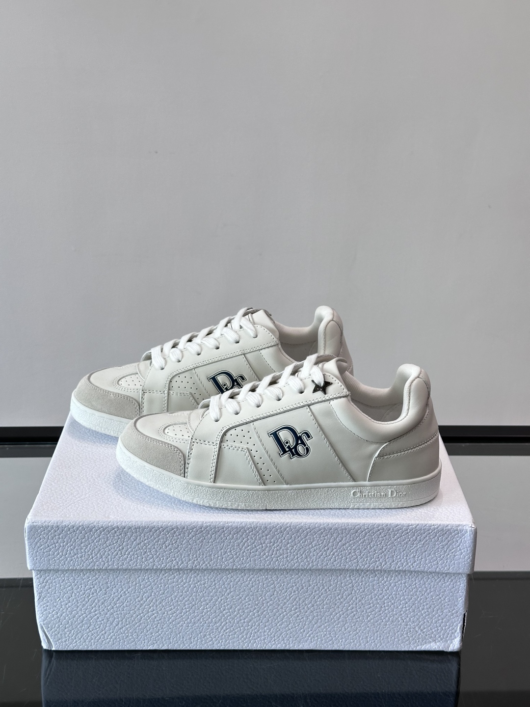 Dior 迪奥 26ss春夏系列厚底休闲鞋 小白鞋                                   