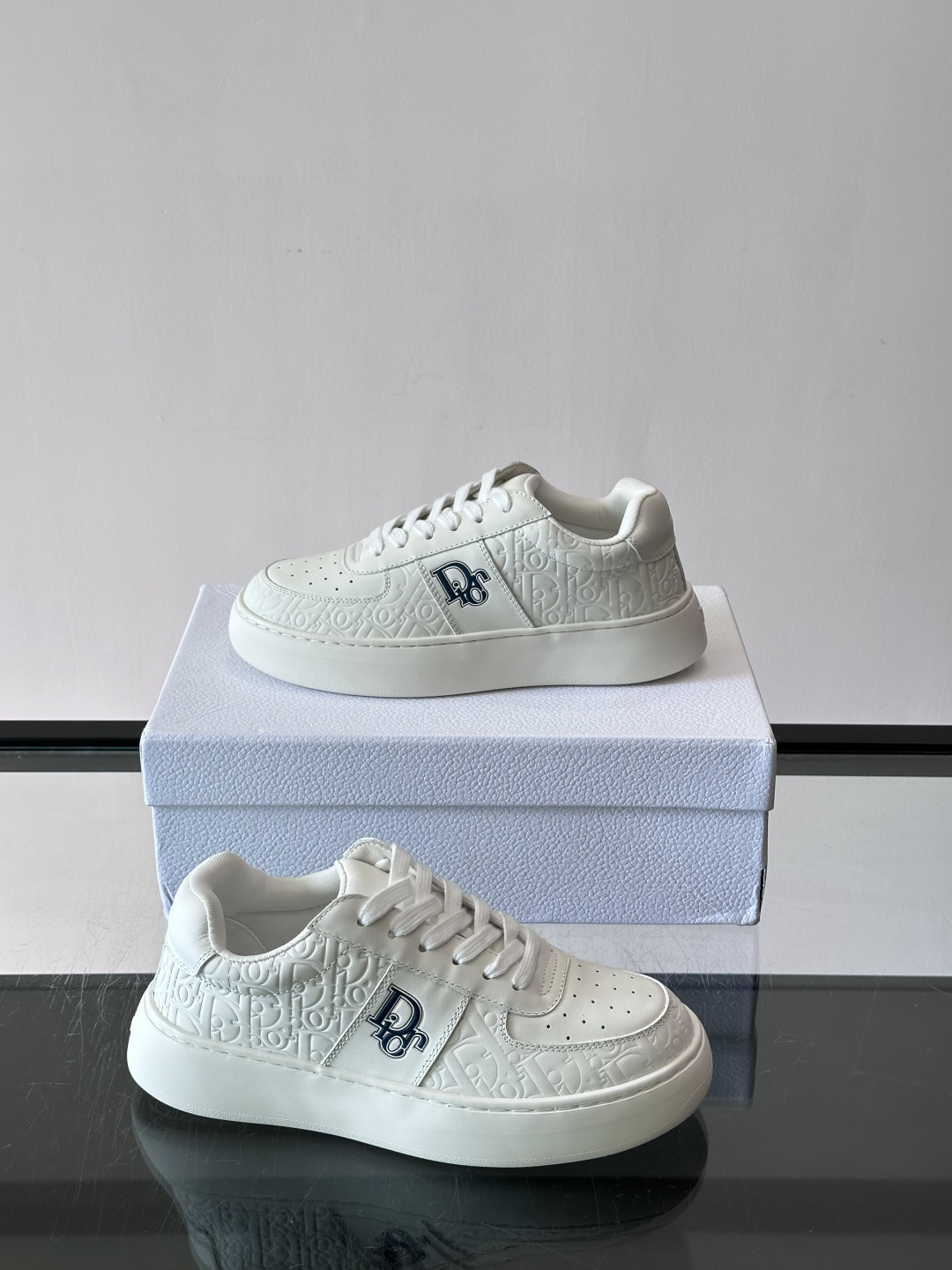 Dior 迪奥 26ss春夏系列厚底休闲鞋 小白鞋                                   