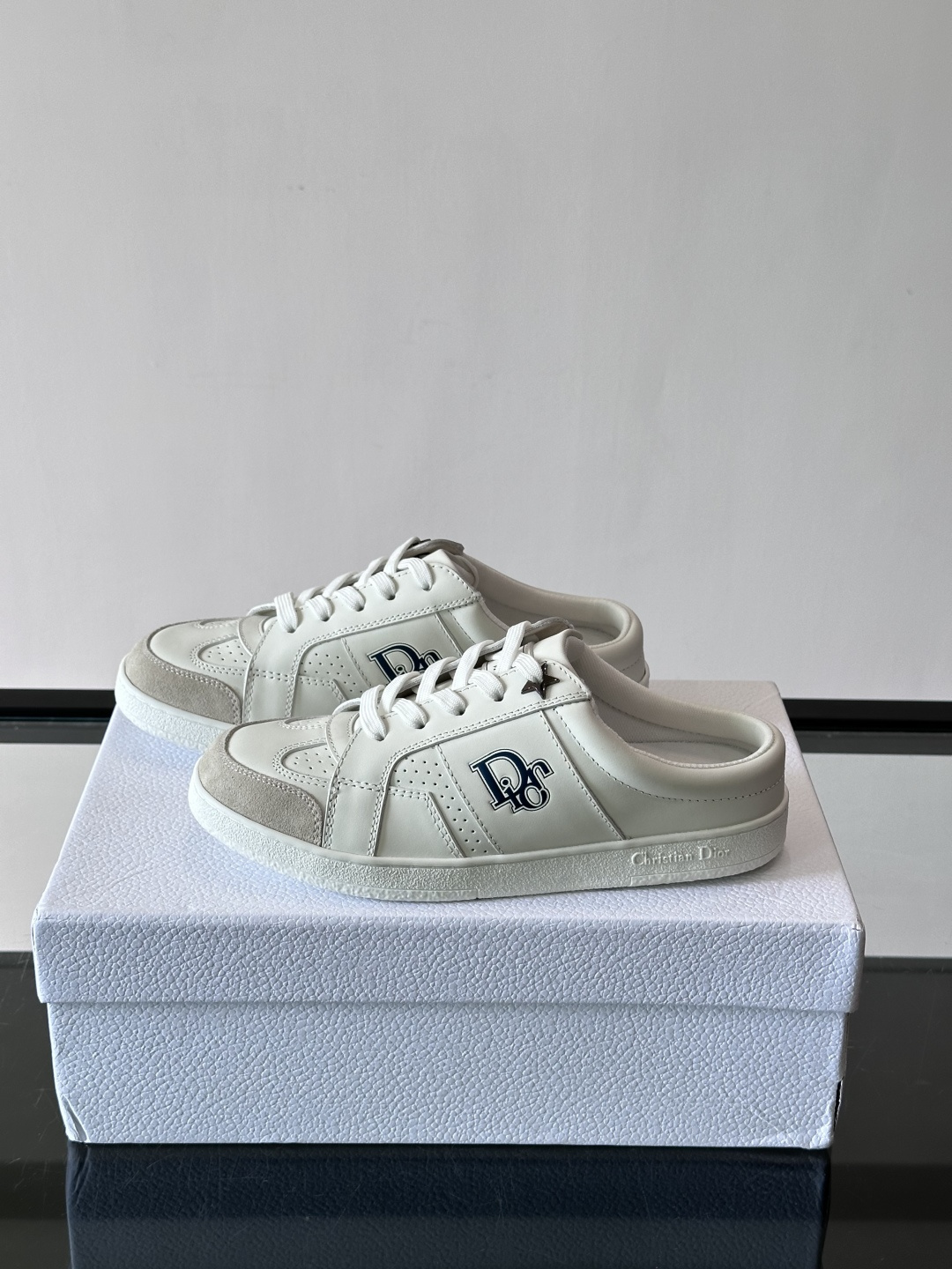 Dior 迪奥 26ss春夏系列厚底休闲半拖 小白鞋                                  