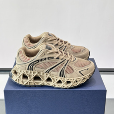 Dior 迪奥 👟B35最新款老爹运动鞋 老爹鞋 以时髦复古风格丰富经典系列。精心制作,可全年与休闲造型搭 顺应复古市场 Dior 迪奥 👟B35最新款老爹运动鞋 老爹鞋 以时髦复古风格丰富经典系列。精心制作,可全年与休闲造型搭 顺应复古市场