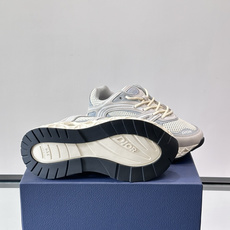 Dior 迪奥 👟B35最新款老爹运动鞋 老爹鞋 以时髦复古风格丰富经典系列。精心制作,可全年与休闲造型搭 顺应复古市场 Dior 迪奥 👟B35最新款老爹运动鞋 老爹鞋 以时髦复古风格丰富经典系列。精心制作,可全年与休闲造型搭 顺应复古市场