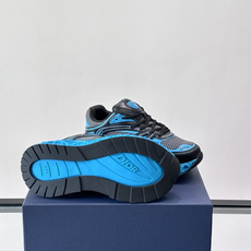 Dior 迪奥 👟B35最新款老爹运动鞋 老爹鞋 以时髦复古风格丰富经典系列。精心制作,可全年与休闲造型搭 顺应复古市场 Dior 迪奥 👟B35最新款老爹运动鞋 老爹鞋 以时髦复古风格丰富经典系列。精心制作,可全年与休闲造型搭 顺应复古市场