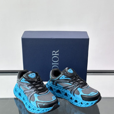 Dior 迪奥 👟B35最新款老爹运动鞋 老爹鞋 以时髦复古风格丰富经典系列。精心制作,可全年与休闲造型搭 顺应复古市场 Dior 迪奥 👟B35最新款老爹运动鞋 老爹鞋 以时髦复古风格丰富经典系列。精心制作,可全年与休闲造型搭 顺应复古市场
