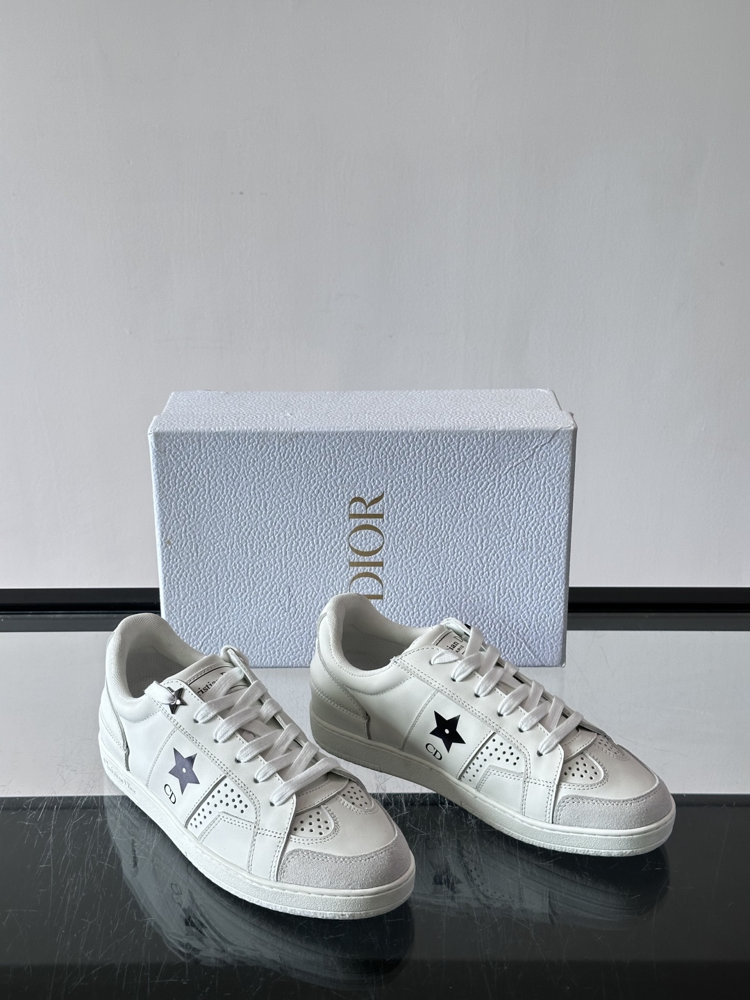 Dior 迪奥 26ss春夏系列厚底休闲鞋 小白鞋                                   