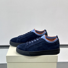 Santoni麂皮休闲鞋 👞意大利奢侈品牌Santoni的麂皮休闲鞋,选用优质麂皮,触感柔软,浅棕色调搭配橙色内衬, Santoni麂皮休闲鞋 👞意大利奢侈品牌Santoni的麂皮休闲鞋,选用优质麂皮,触感柔软,浅棕色调搭配橙色内衬,