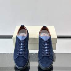 Santoni麂皮休闲鞋 👞意大利奢侈品牌Santoni的麂皮休闲鞋,选用优质麂皮,触感柔软,浅棕色调搭配橙色内衬, Santoni麂皮休闲鞋 👞意大利奢侈品牌Santoni的麂皮休闲鞋,选用优质麂皮,触感柔软,浅棕色调搭配橙色内衬,