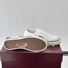 ❤️Arrival Gucci tennis 1977 经典系列帆布鞋…GG帆布成制融品入牌元素 复古格风浓郁 经典与情 ❤️Arrival Gucci tennis 1977 经典系列帆布鞋…GG帆布成制融品入牌元素 复古格风浓郁 经典与情