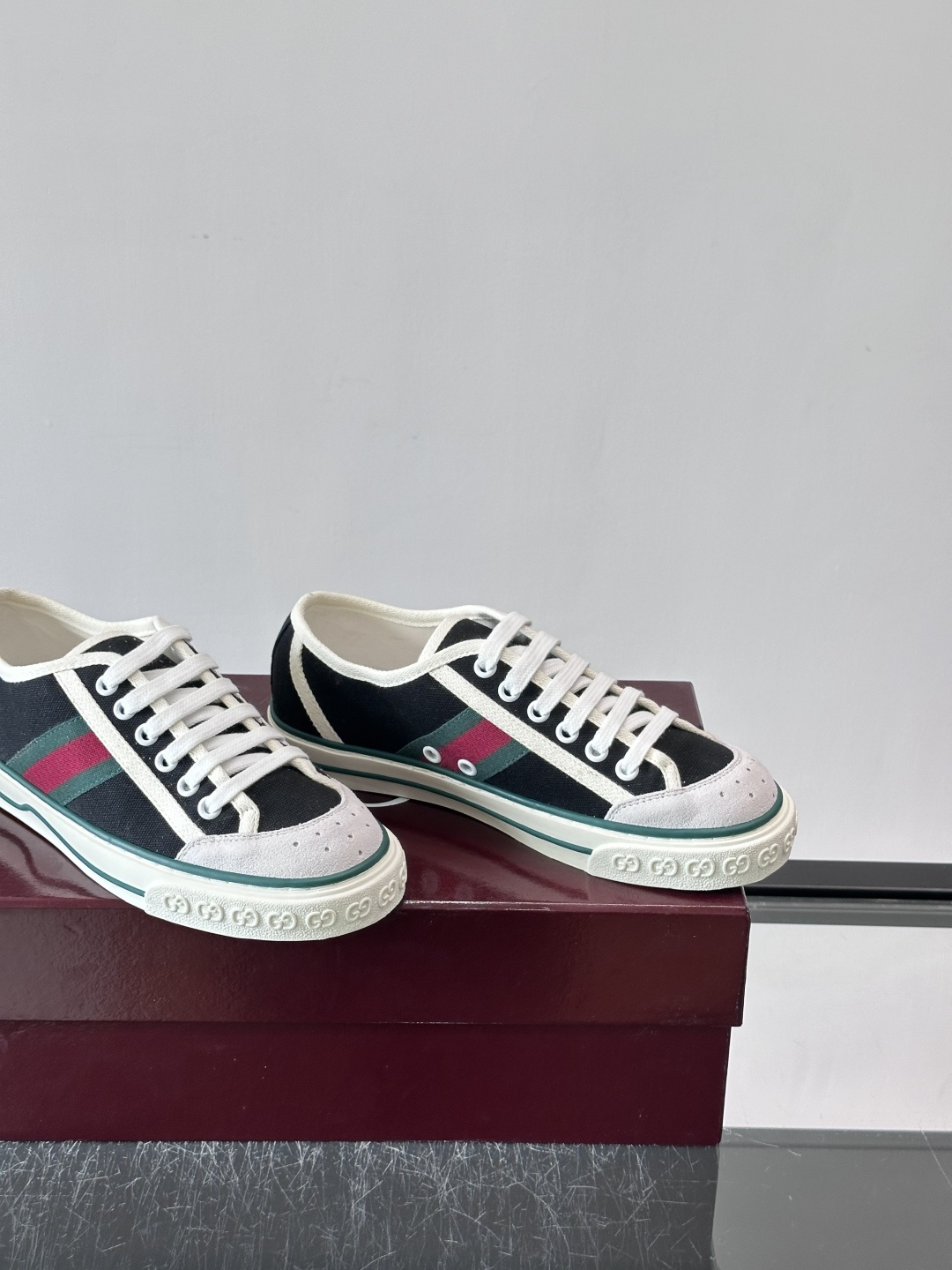 ❤️Arrival Gucci tennis 1977 经典系列帆布鞋…GG帆布成制融品入牌元素 复古格风浓郁 经典与情