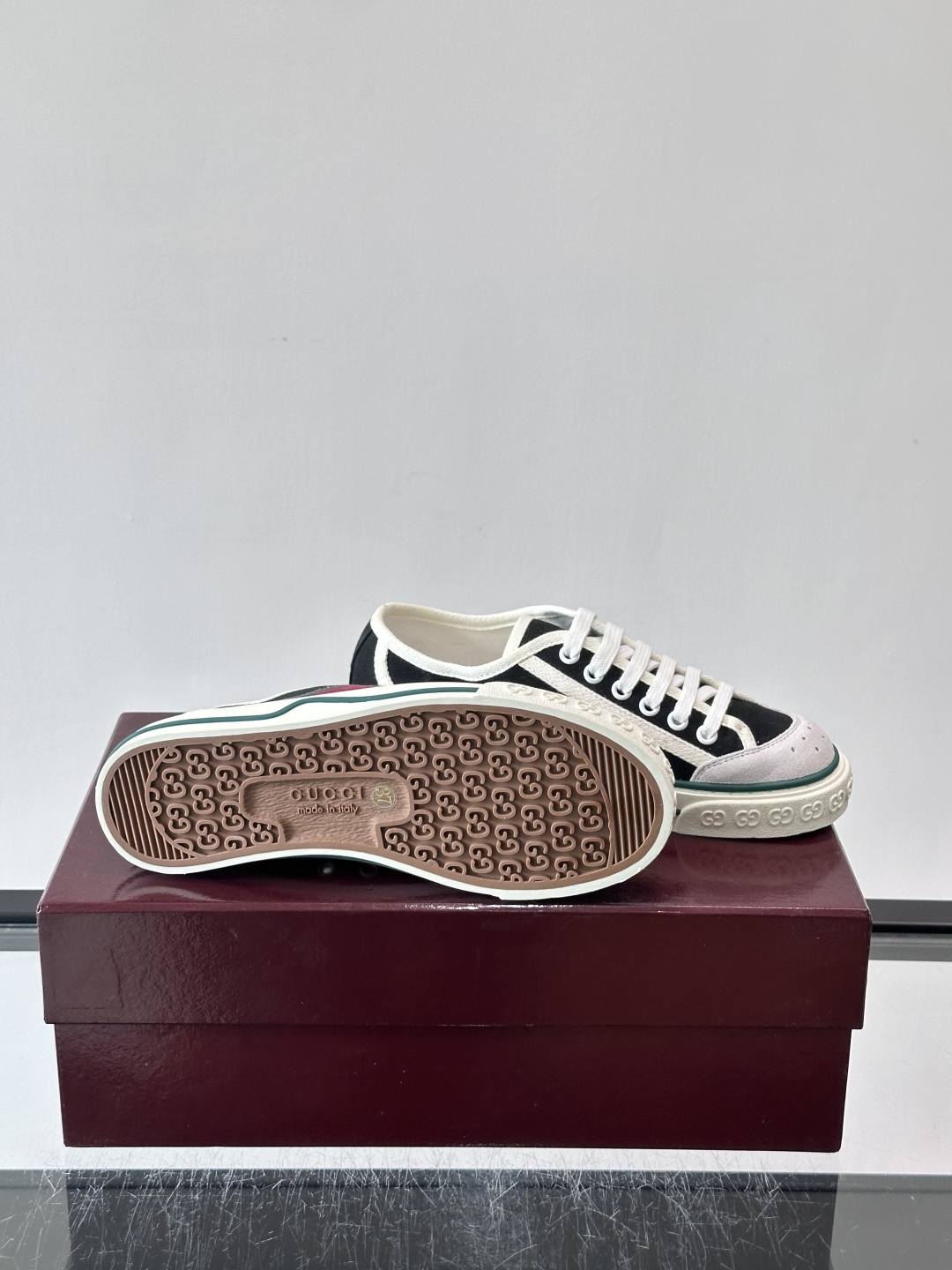 ❤️Arrival Gucci tennis 1977 经典系列帆布鞋…GG帆布成制融品入牌元素 复古格风浓郁 经典与情