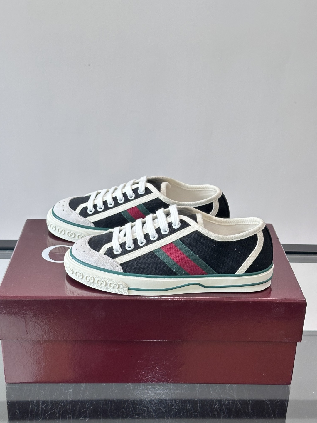 ❤️Arrival Gucci tennis 1977 经典系列帆布鞋…GG帆布成制融品入牌元素 复古格风浓郁 经典与情