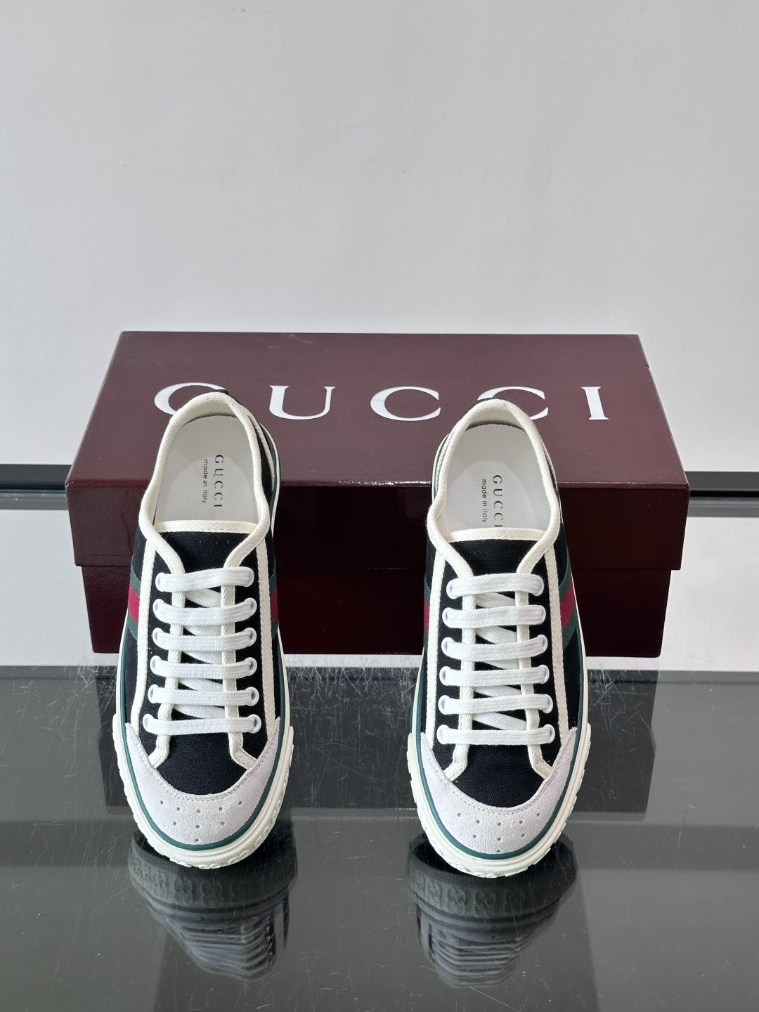 ❤️Arrival Gucci tennis 1977 经典系列帆布鞋…GG帆布成制融品入牌元素 复古格风浓郁 经典与情
