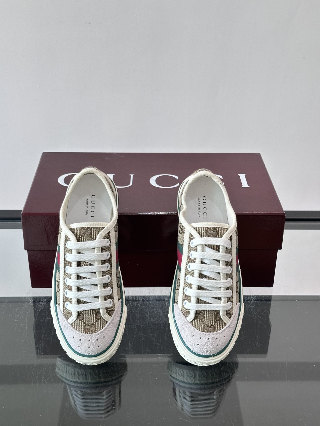 ❤️Arrival Gucci tennis 1977 经典系列帆布鞋…GG帆布成制融品入牌元素 复古格风浓郁 经典与情
