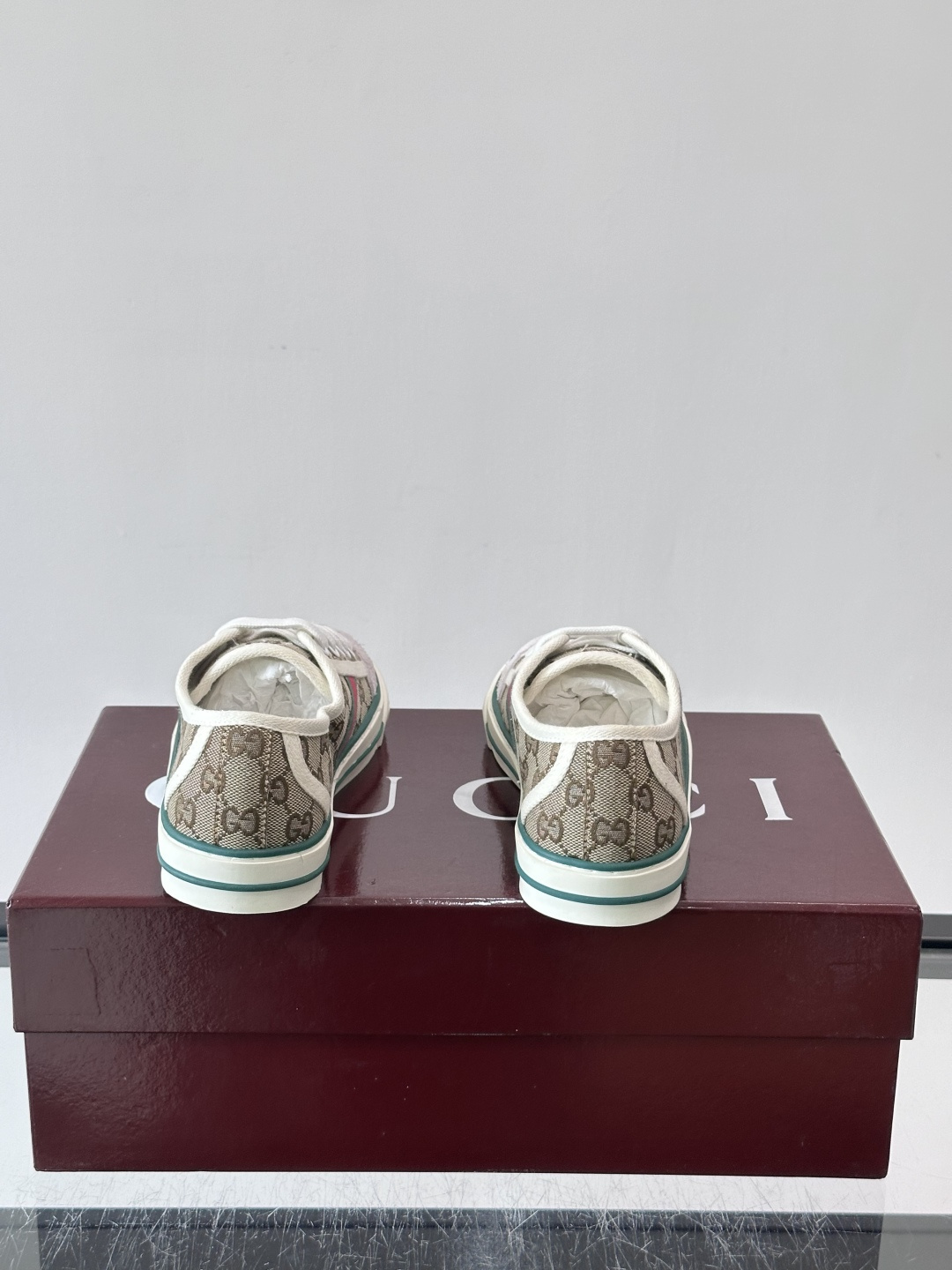 ❤️Arrival Gucci tennis 1977 经典系列帆布鞋…GG帆布成制融品入牌元素 复古格风浓郁 经典与情