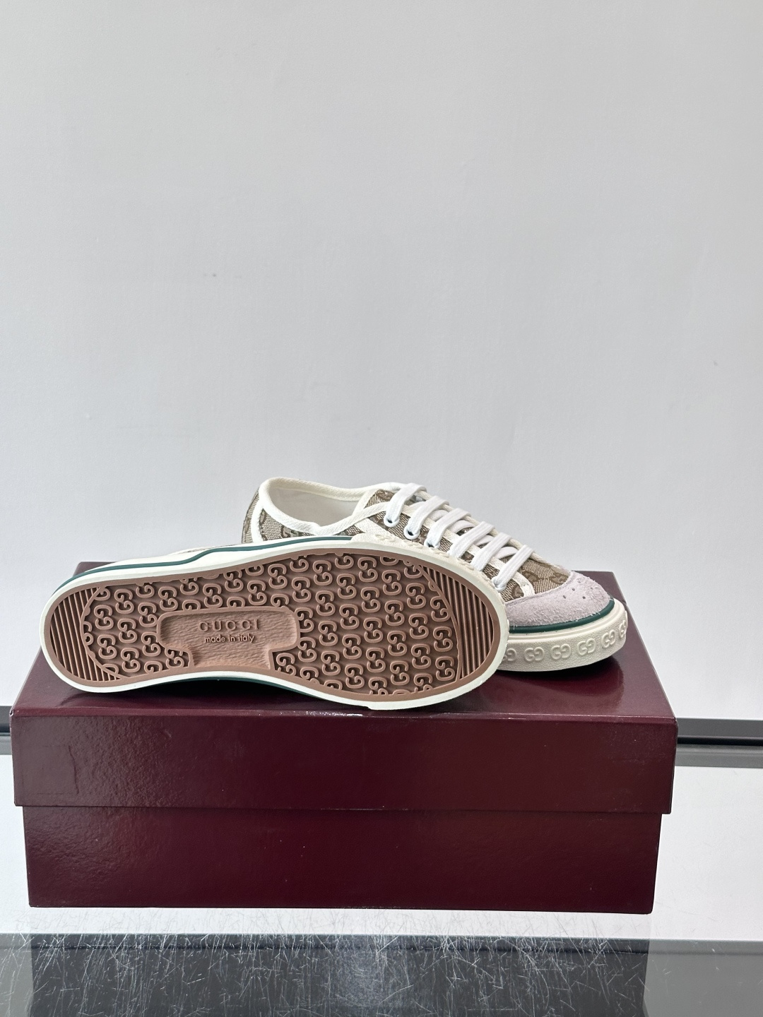 ❤️Arrival Gucci tennis 1977 经典系列帆布鞋…GG帆布成制融品入牌元素 复古格风浓郁 经典与情