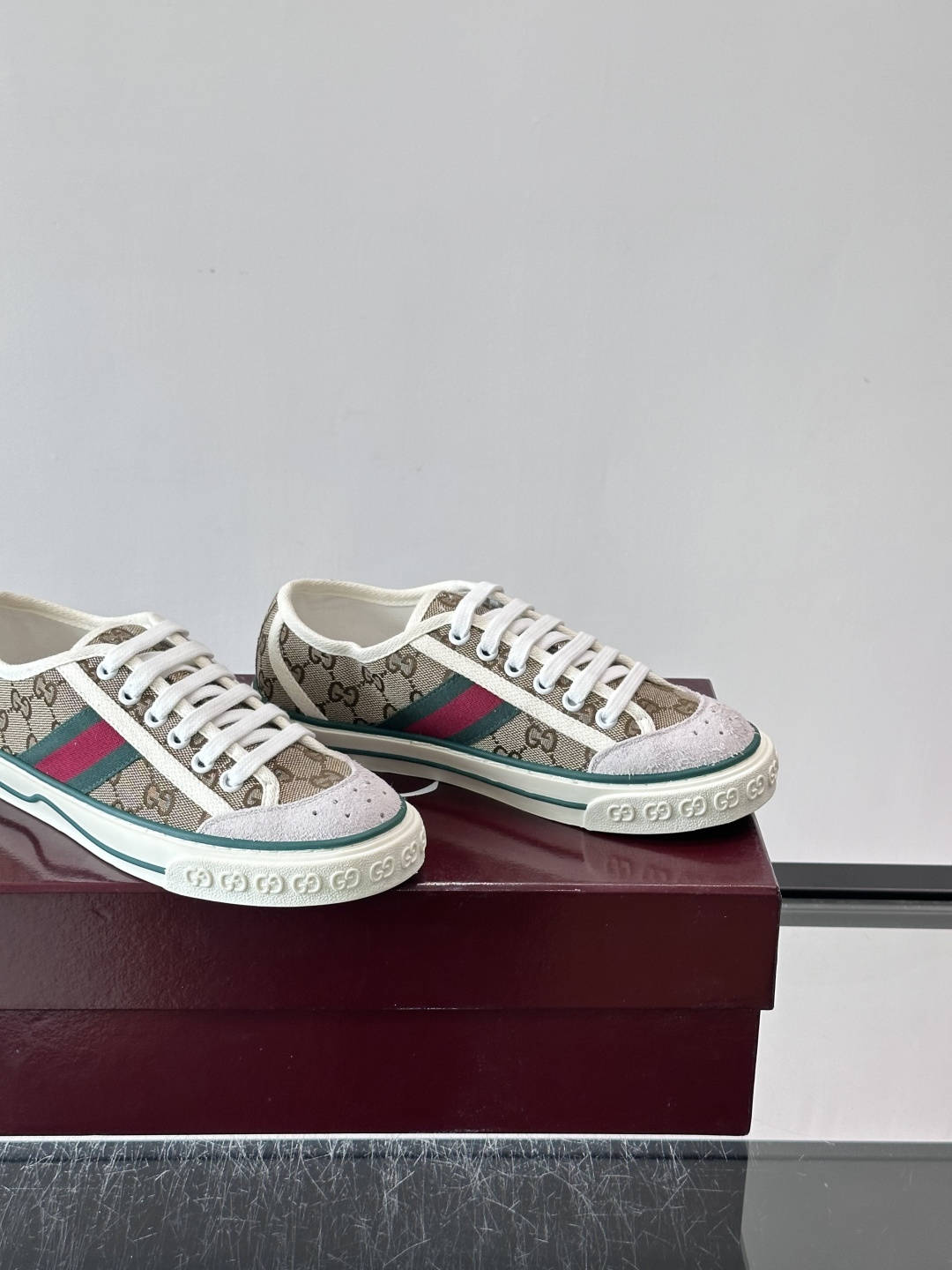 ❤️Arrival Gucci tennis 1977 经典系列帆布鞋…GG帆布成制融品入牌元素 复古格风浓郁 经典与情