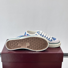 ❤️Arrival Gucci tennis 1977 经典系列帆布鞋…GG帆布成制融品入牌元素 复古格风浓郁 经典与情 ❤️Arrival Gucci tennis 1977 经典系列帆布鞋…GG帆布成制融品入牌元素 复古格风浓郁 经典与情