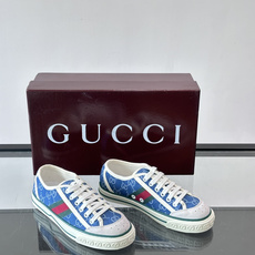 ❤️Arrival Gucci tennis 1977 经典系列帆布鞋…GG帆布成制融品入牌元素 复古格风浓郁 经典与情 ❤️Arrival Gucci tennis 1977 经典系列帆布鞋…GG帆布成制融品入牌元素 复古格风浓郁 经典与情