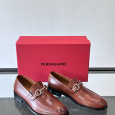 F菲拉格慕男士皮鞋 👞采用真皮材质,质感超高级,英伦风设计简约大方,商务通勤或正式场合都能轻松驾驭👞。一脚蹬设计超方便, F菲拉格慕男士皮鞋 👞采用真皮材质,质感超高级,英伦风设计简约大方,商务通勤或正式场合都能轻松驾驭👞。一脚蹬设计超方便,