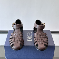 Dior Al Mare 渔夫凉鞋 牛皮革乔纳森·安德森 (Jonathan Anderson) 以 Dior Al M Dior Al Mare 渔夫凉鞋 牛皮革乔纳森·安德森 (Jonathan Anderson) 以 Dior Al M