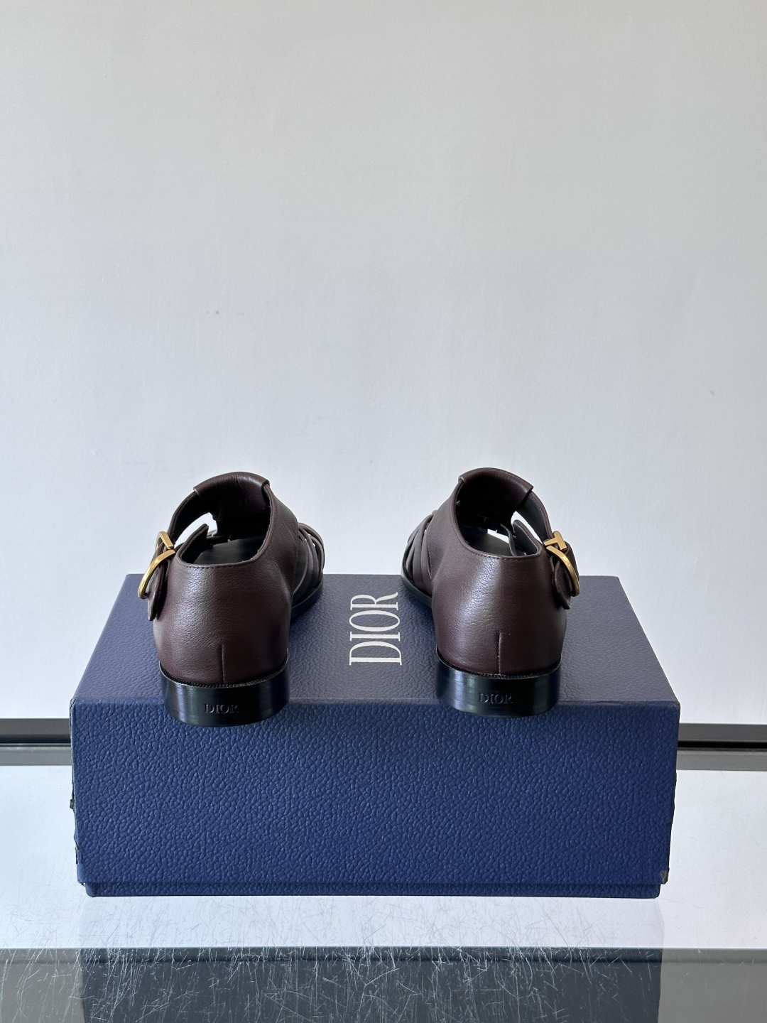 Dior Al Mare 渔夫凉鞋 牛皮革乔纳森·安德森 (Jonathan Anderson) 以 Dior Al M Dior Al Mare 渔夫凉鞋 牛皮革乔纳森·安德森 (Jonathan Anderson) 以 Dior Al M