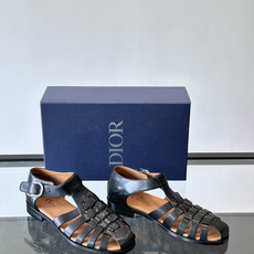 Dior Al Mare 渔夫凉鞋 牛皮革乔纳森·安德森 (Jonathan Anderson) 以 Dior Al M Dior Al Mare 渔夫凉鞋 牛皮革乔纳森·安德森 (Jonathan Anderson) 以 Dior Al M