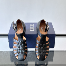 Dior Al Mare 渔夫凉鞋 牛皮革乔纳森·安德森 (Jonathan Anderson) 以 Dior Al M Dior Al Mare 渔夫凉鞋 牛皮革乔纳森·安德森 (Jonathan Anderson) 以 Dior Al M
