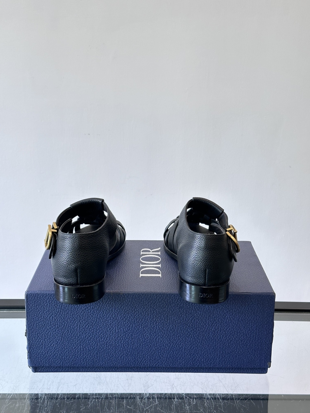 Dior Al Mare 渔夫凉鞋 牛皮革乔纳森·安德森 (Jonathan Anderson) 以 Dior Al M Dior Al Mare 渔夫凉鞋 牛皮革乔纳森·安德森 (Jonathan Anderson) 以 Dior Al M