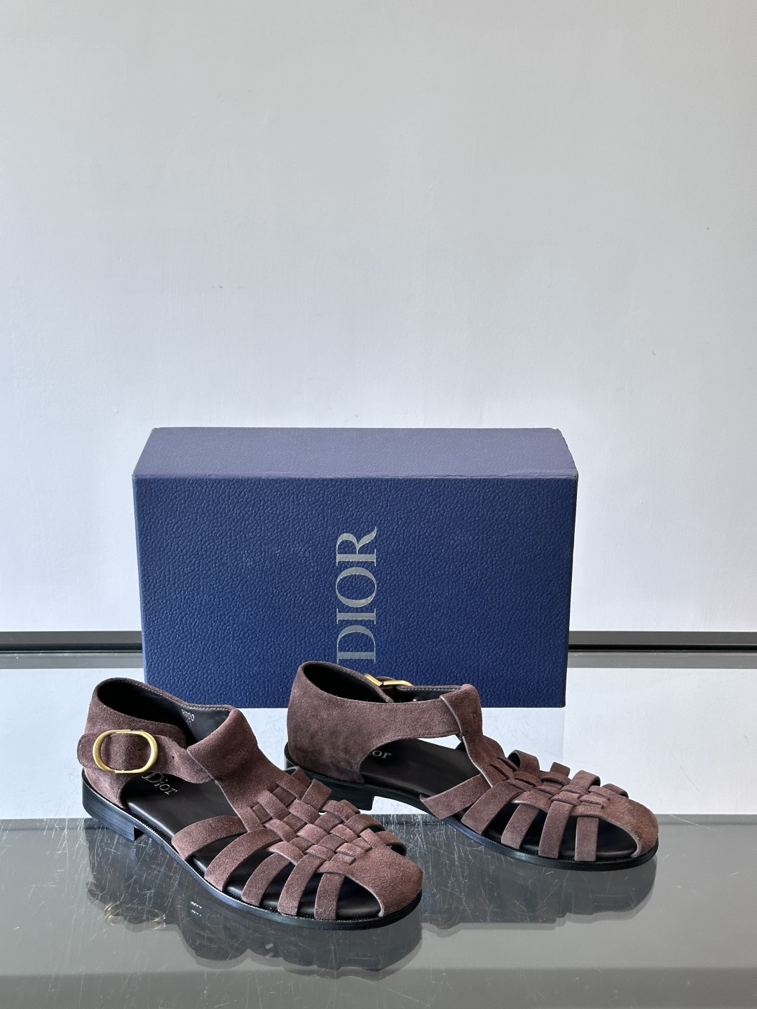Dior Al Mare 渔夫凉鞋 牛皮革乔纳森·安德森 (Jonathan Anderson) 以 Dior Al M Dior Al Mare 渔夫凉鞋 牛皮革乔纳森·安德森 (Jonathan Anderson) 以 Dior Al M