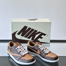 L 🆕Nike联名男士高帮休闲运动鞋,经典配色,牛皮拼接环保材质打造,皮质柔软细腻,大号 LV 字母于一侧描绘鲜亮色彩 L 🆕Nike联名男士高帮休闲运动鞋,经典配色,牛皮拼接环保材质打造,皮质柔软细腻,大号 LV 字母于一侧描绘鲜亮色彩