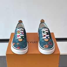 Louis Vuitton × Vans 联名帆布鞋,深棕色 Monogram 帆布鞋面,彩色 LV Monogra Louis Vuitton × Vans 联名帆布鞋,深棕色 Monogram 帆布鞋面,彩色 LV Monogra