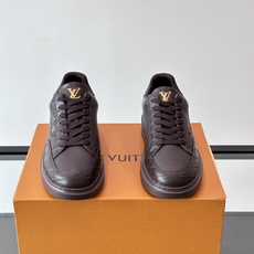 LV🌸BEVERLY HILLS 运动鞋本款 Beverly Hills 运动鞋为绒面牛皮革压印迷你 Monogram LV🌸BEVERLY HILLS 运动鞋本款 Beverly Hills 运动鞋为绒面牛皮革压印迷你 Monogram