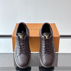 LV🌸BEVERLY HILLS 运动鞋本款 Beverly Hills 运动鞋为绒面牛皮革压印迷你 Monogram LV🌸BEVERLY HILLS 运动鞋本款 Beverly Hills 运动鞋为绒面牛皮革压印迷你 Monogram