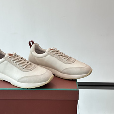 👟Loro Piana LP休闲鞋,采用胎牛皮鞋面,柔软又耐穿,鞋底轻便舒适,适合长时间行走。经典百搭,通勤休闲都能轻松 👟Loro Piana LP休闲鞋,采用胎牛皮鞋面,柔软又耐穿,鞋底轻便舒适,适合长时间行走。经典百搭,通勤休闲都能轻松