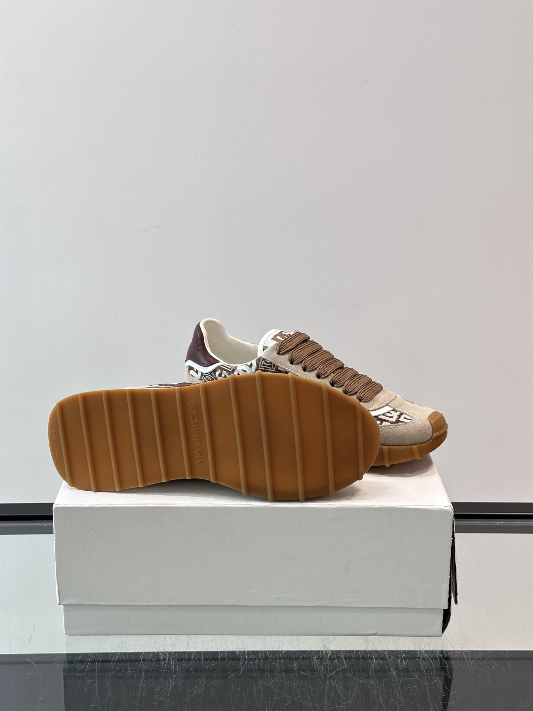 Dolce & Gabbana Cushion运动鞋 👟杜嘉班纳Cushion系列运动鞋,网面+颜色拼接,简约又有活 Dolce & Gabbana Cushion运动鞋 👟杜嘉班纳Cushion系列运动鞋,网面+颜色拼接,简约又有活