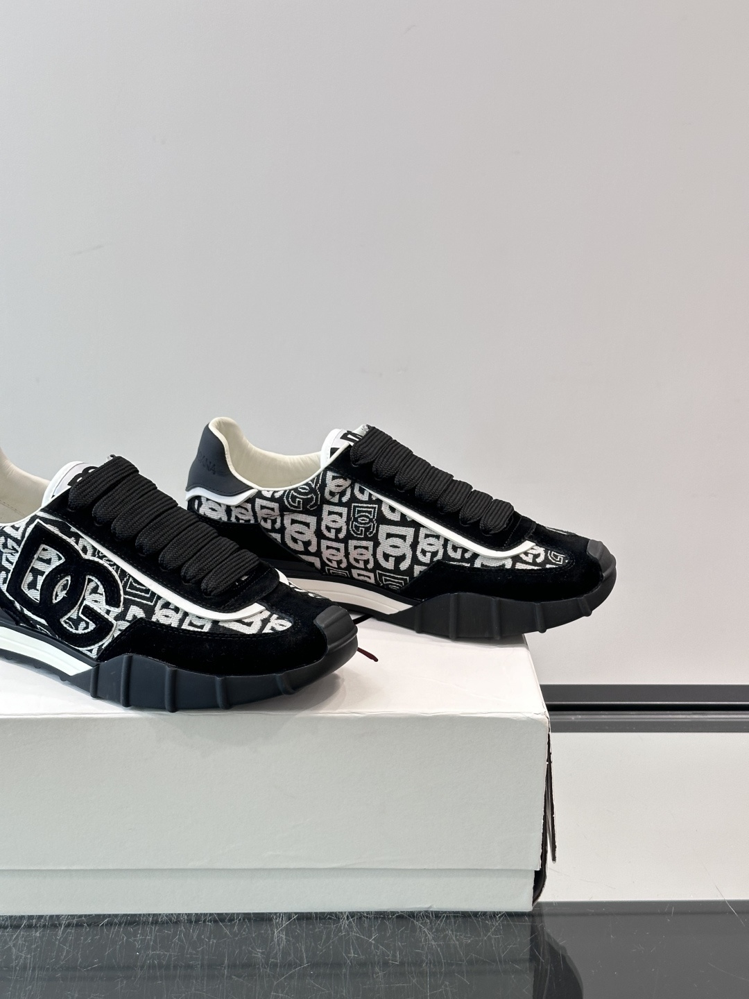 Dolce & Gabbana Cushion运动鞋 👟杜嘉班纳Cushion系列运动鞋,网面+颜色拼接,简约又有活 Dolce & Gabbana Cushion运动鞋 👟杜嘉班纳Cushion系列运动鞋,网面+颜色拼接,简约又有活