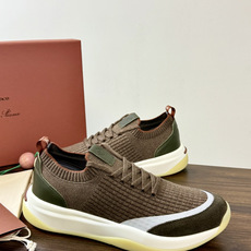 Loro Piana 针织麂皮双拼运动鞋,飞织针织鞋面 + 麂皮拼接,白色中底带淡黄色外底,LP的运动鞋走的是 静奢 Loro Piana 针织麂皮双拼运动鞋,飞织针织鞋面 + 麂皮拼接,白色中底带淡黄色外底,LP的运动鞋走的是 静奢