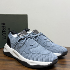 布鲁提 Berlut* Shadow男士运动鞋履 ,这双袜子鞋用轻盈且极富韧性的针织面料,高密度飞织制成,搭配招牌的小牛 布鲁提 Berlut* Shadow男士运动鞋履 ,这双袜子鞋用轻盈且极富韧性的针织面料,高密度飞织制成,搭配招牌的小牛