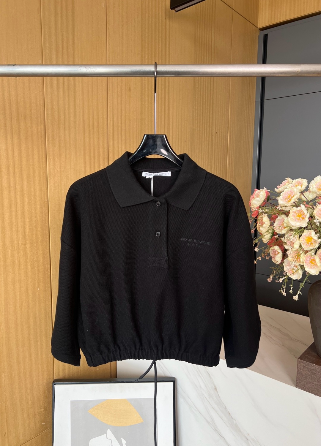 NO:435646,ALEXANDER WANG New Style Set Series - Lapel Polo Short-sleeved Shirt, Hem Drawstring Design, Loose and lazy style, A set of skirts in the same series looks better with S M L,,alexander wang, skirts, T-shirt,alexander wang19860909ALEXANDER WANG 大王 新款 套装系列——翻领polo短袖衫、下摆抽绳设计、宽松慵懒风、同系列半裙一套搭配更好看 码数S M L,,alexander wang,skirts,T-shirt,alexander wang,Women's clothing